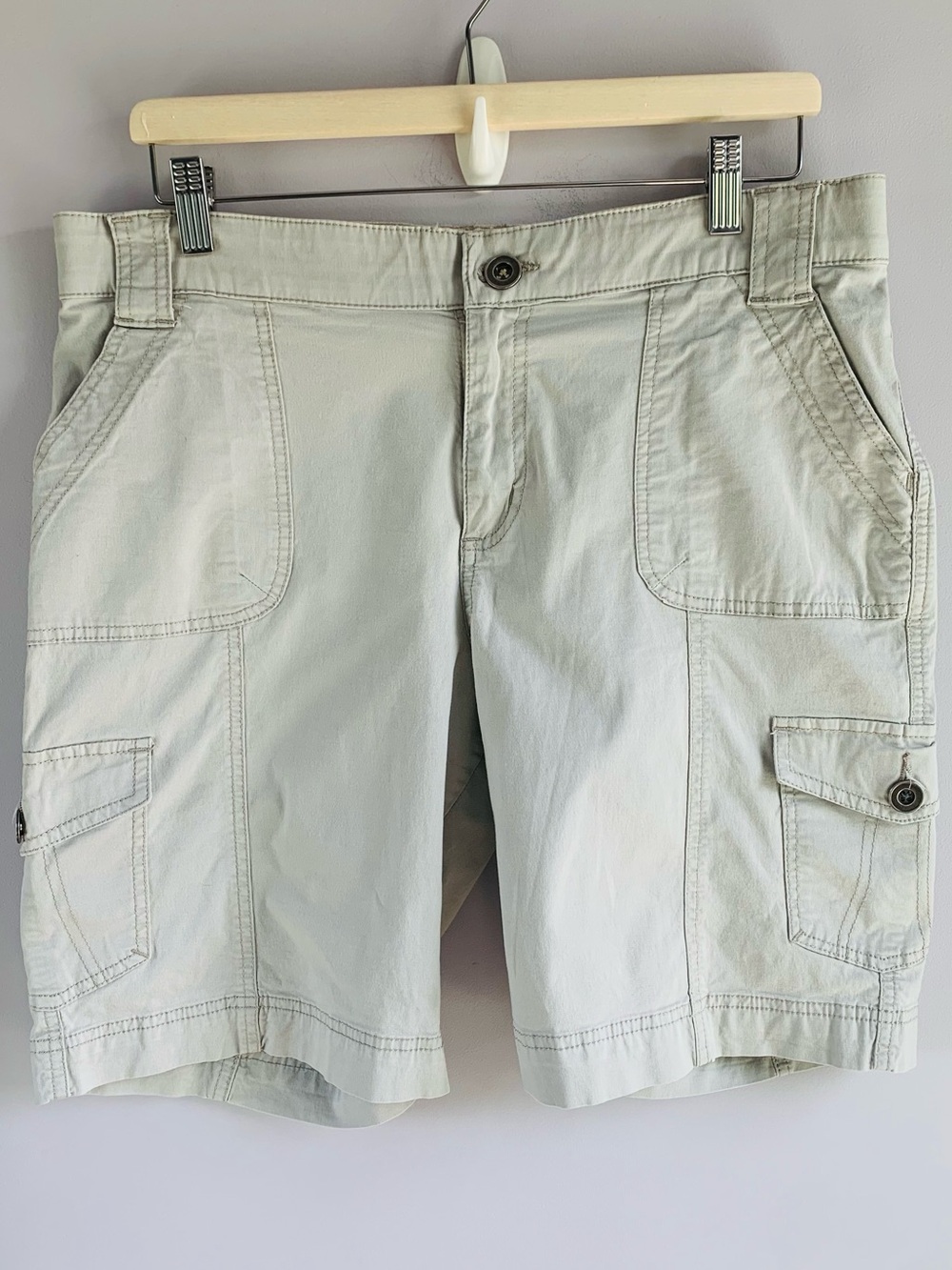 Lee Cotton Cargo Shorts Tan Walking Bermuda 9" Inseam Casual Summer Vacation 12